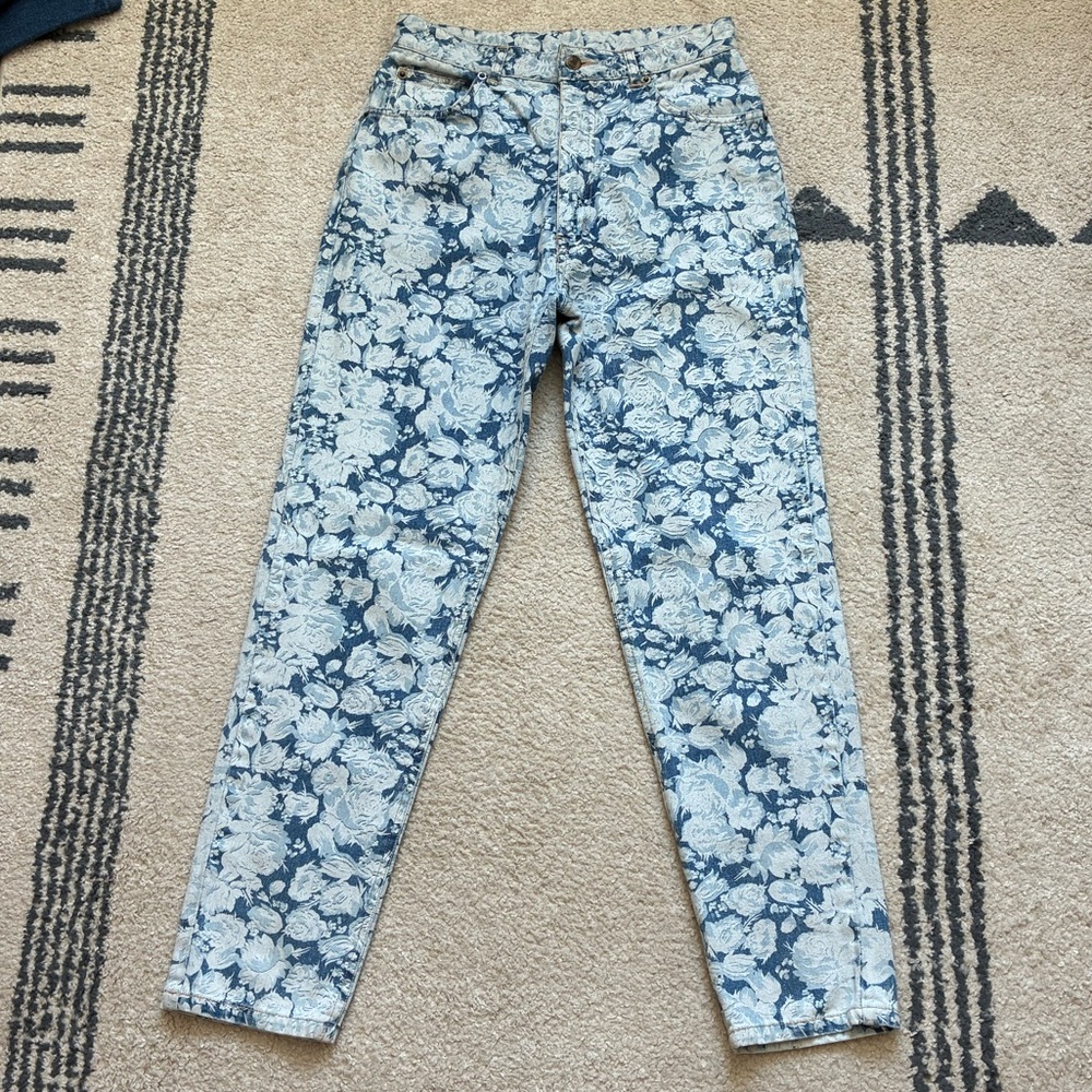 Vintage 90s Floral High-Waisted Mom Jeans